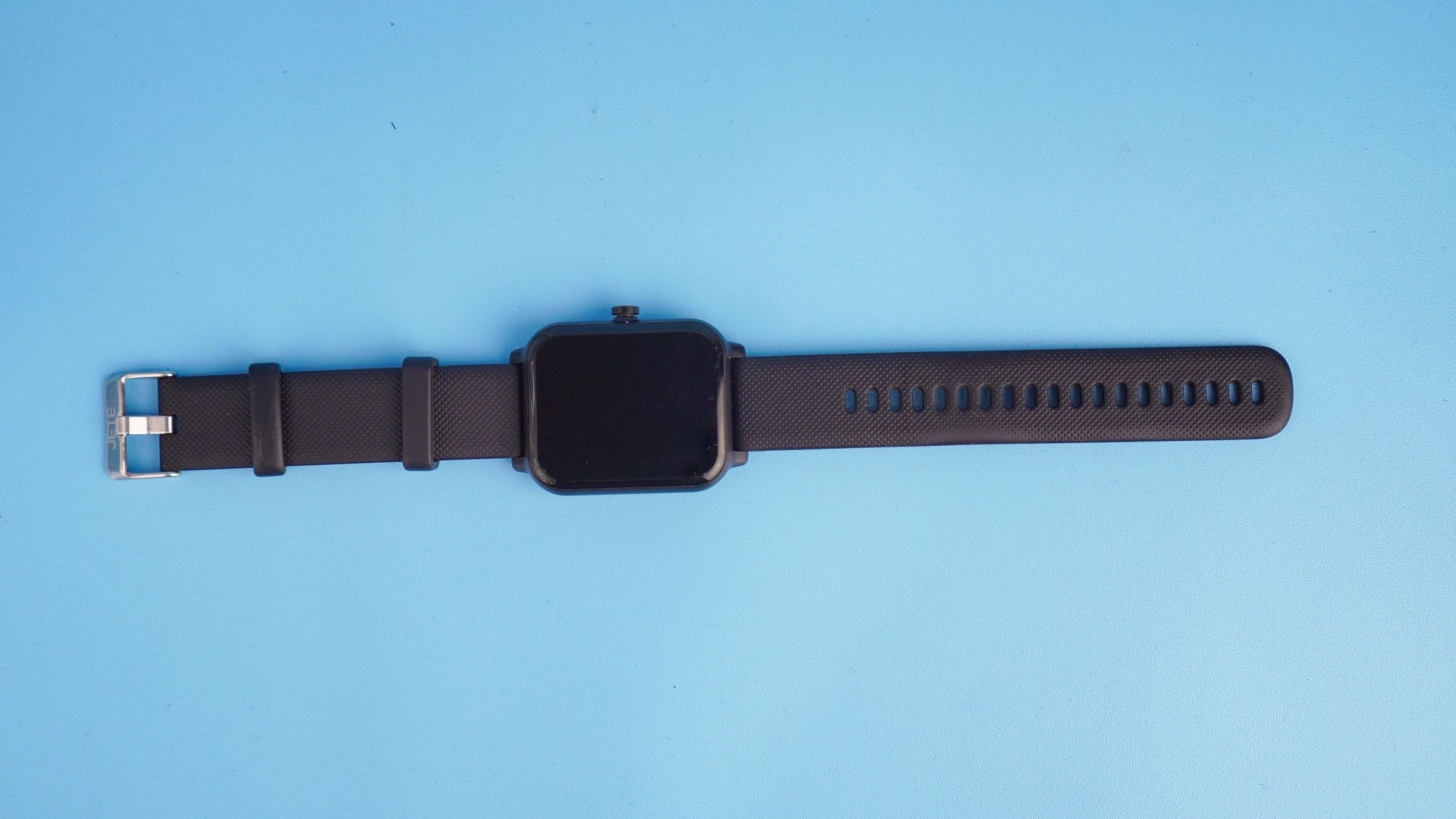 Smartwatch representing Vigaur product range